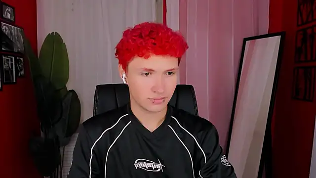 JonnyDarka online show from November 2025 05:00:01 AM