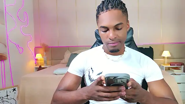 Snapshot of SoHighAngel chatting on April 2026 09:08:01 PM SoHighAngel online show from April 2026 09:08:01 PM