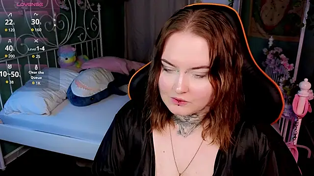 Alice Linger online show from September 2025 01:59:02 PM