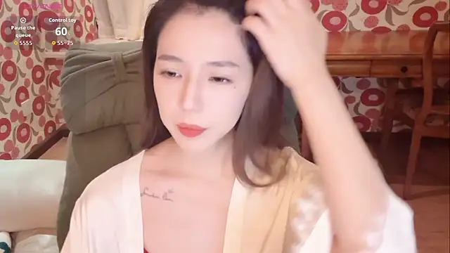 miss-lin online show from December 2025 01:21:02 PM