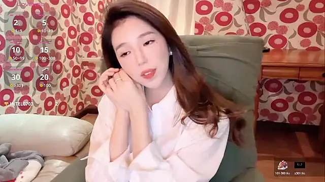 miss-lin online show from November 2025 01:33:02 PM