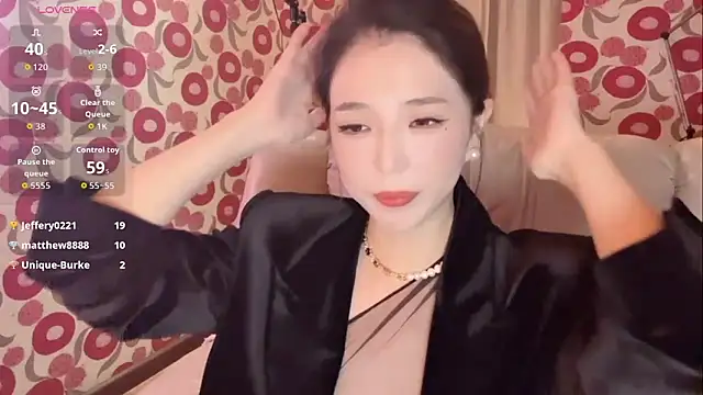 miss-lin online show from November 2025 01:48:01 PM