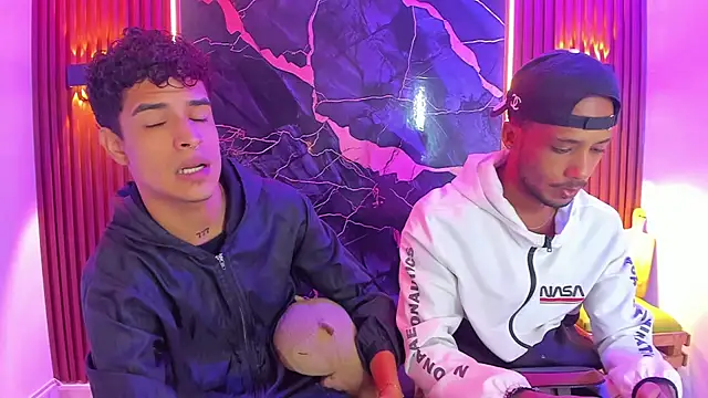 Lucky boys  X online show from October 2025 01:41:02 PM