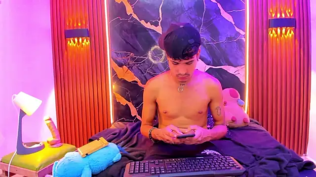 Lucky boys  X online show from February 2026 04:49:01 PM