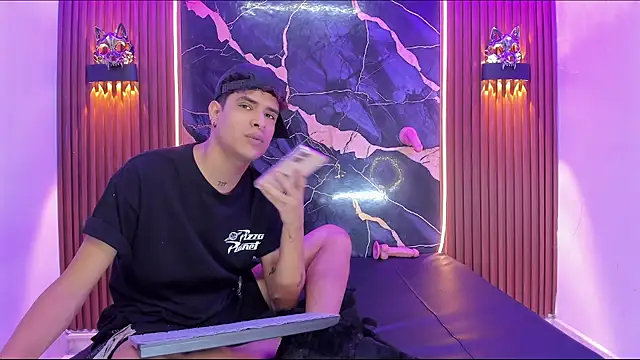 Lucky boys  X online show from April 2026 06:25:02 PM