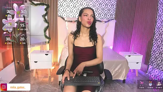 Snapshot of Miagates_tay chatting on December 2025 03:40:02 AM Miagates tay online show from December 2025 03:40:02 AM