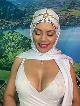  hafsa  online show from December 2025 03:33:02 PM