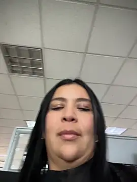 IrisDuvall online show from April 2026 07:42:01 PM