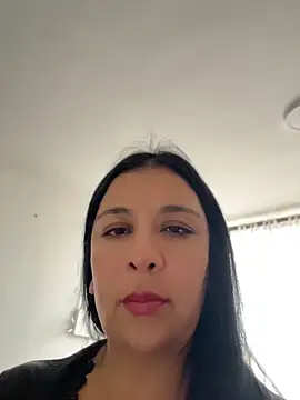 IrisDuvall online show from June 2026 10:42:02 PM