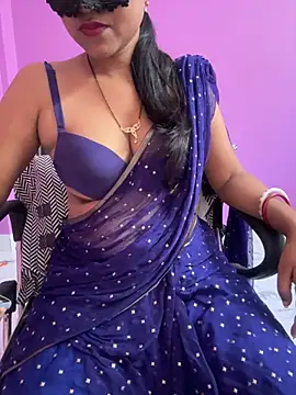Snapshot of hottylizaa chatting on October 2025 03:38:02 AM hottylizaa online show from October 2025 03:38:02 AM