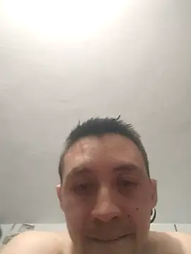 Snapshot of eslabon19 chatting on September 2025 04:07:02 AM eslabon19 online show from September 2025 04:07:02 AM