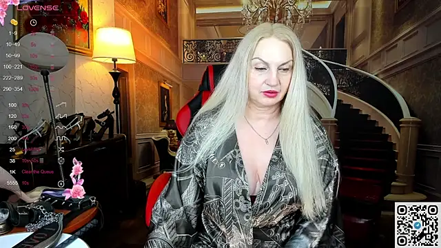 Nina Devillle online show from May 2026 12:06:01 AM