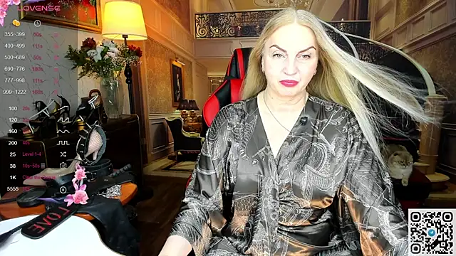 Nina Devillle online show from March 2026 11:10:02 PM