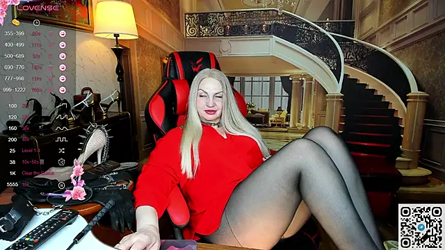 Nina Devillle online show from March 2026 08:04:01 PM