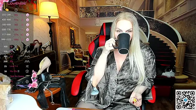 Nina Devillle online show from March 2026 08:38:01 PM