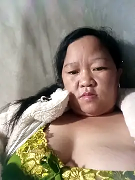 riso-00 online show from November 2025 01:54:02 AM