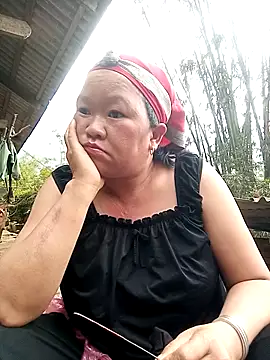 Snapshot of riso-00 chatting on April 2026 07:59:02 AM riso-00 online show from April 2026 07:59:02 AM