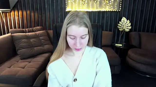 Alina Blonde online show from March 2026 05:42:02 AM