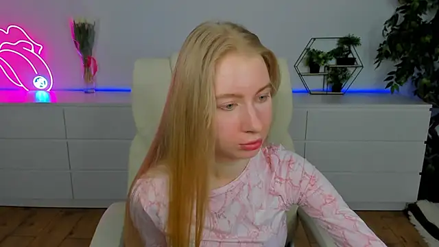 Alina Blonde online show from March 2026 06:49:02 AM