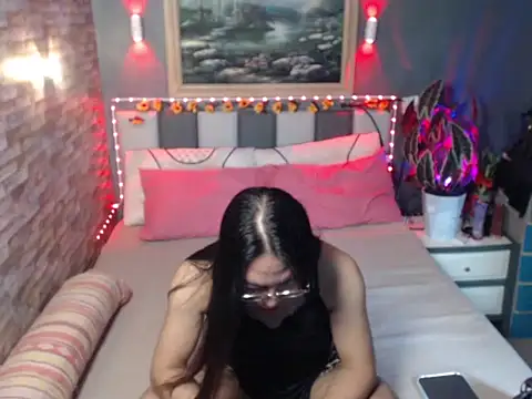 Sexymaturedmistress online show from November 2025 03:10:01 AM