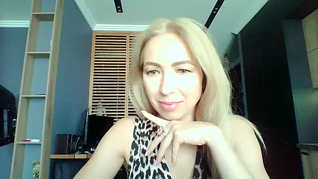 Snapshot of Ivvona chatting on July 2026 10:45:01 AM Ivvona online show from July 2026 10:45:01 AM