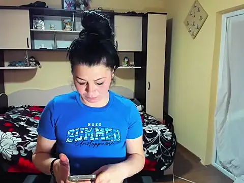 Snapshot of Soffy_Skye chatting on March 2026 06:21:01 AM Soffy Skye online show from March 2026 06:21:01 AM