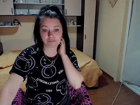 Soffy Skye online show from May 2026 05:11:01 AM