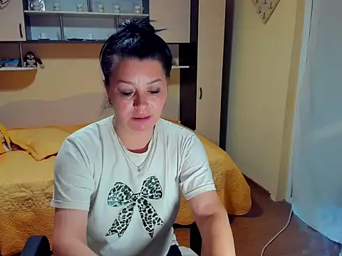 Soffy Skye online show from April 2026 05:03:01 AM