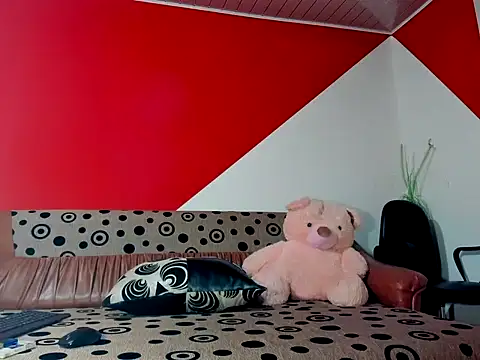 Soffy Skye online show from October 2025 04:35:01 AM