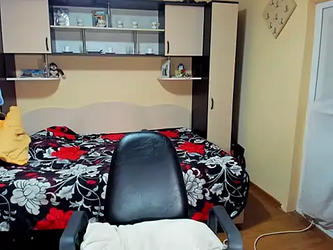 Soffy Skye online show from March 2026 06:28:02 AM