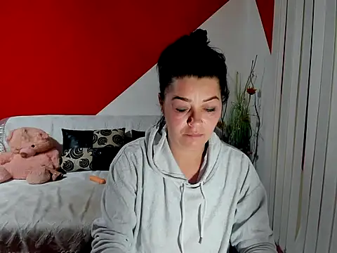 Soffy Skye online show from September 2025 03:34:02 AM