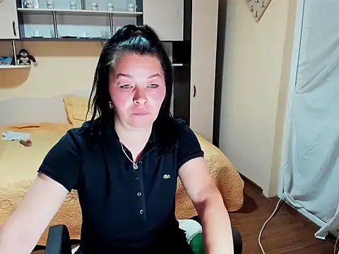 Soffy Skye online show from May 2026 04:39:02 AM