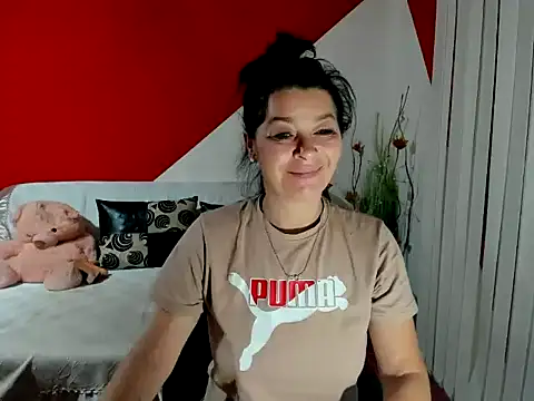 Soffy Skye online show from September 2025 03:44:01 AM