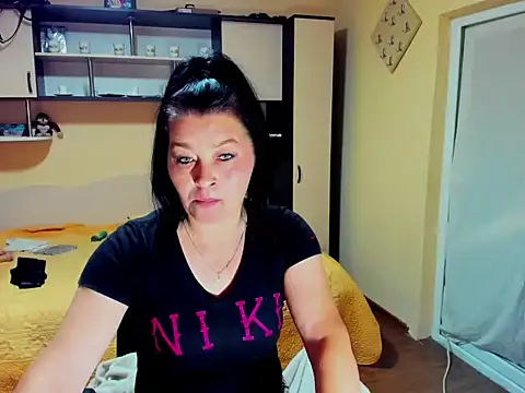 Soffy Skye online show from May 2026 05:05:02 AM