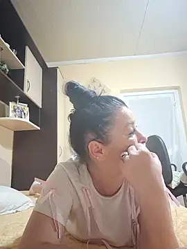 Snapshot of Soffy_Skye chatting on February 2026 05:42:02 PM Soffy Skye online show from February 2026 05:42:02 PM