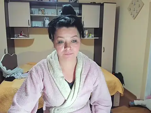 Snapshot of Soffy_Skye chatting on February 2026 04:44:01 AM Soffy Skye online show from February 2026 04:44:01 AM