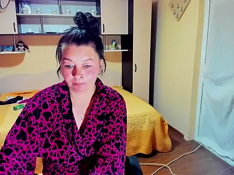 Soffy Skye online show from May 2026 04:56:02 AM