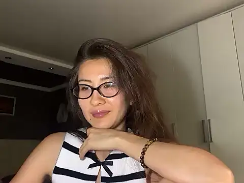Kivoora online show from July 2026 09:06:02 AM