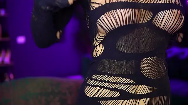 Snapshot of YuliaDesirevska chatting on November 2025 08:14:02 PM YuliaDesirevska online show from November 2025 08:14:02 PM