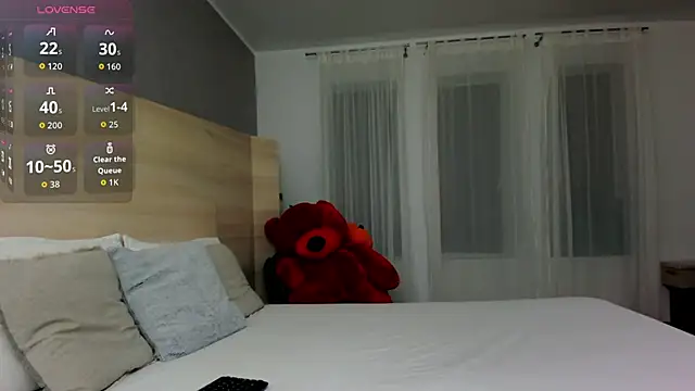 Missy Skye online show from November 2025 06:24:02 AM