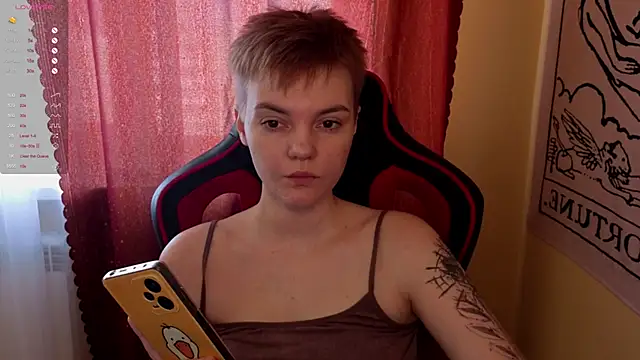 KrisNeal online show from October 2025 09:32:01 AM