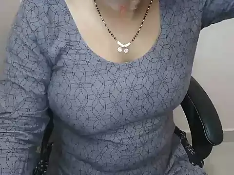 Snapshot of bold_naina chatting on October 2025 03:41:02 AM bold naina online show from October 2025 03:41:02 AM