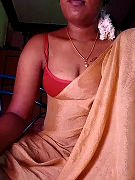 Snapshot of Tamil_Kavitha chatting on May 2026 05:09:02 AM Tamil Kavitha online show from May 2026 05:09:02 AM