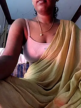 Snapshot of Tamil_Kavitha chatting on May 2026 11:52:01 PM Tamil Kavitha online show from May 2026 11:52:01 PM
