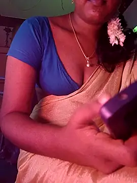 Snapshot of Tamil_Kavitha chatting on May 2026 06:29:01 AM Tamil Kavitha online show from May 2026 06:29:01 AM