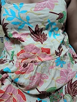 Snapshot of preethi-lovely chatting on November 2025 04:12:01 PM preethi-lovely online show from November 2025 04:12:01 PM