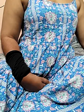 Snapshot of preethi-lovely chatting on October 2025 03:57:02 PM preethi-lovely online show from October 2025 03:57:02 PM