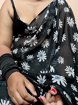 Snapshot of preethi-lovely chatting on October 2025 06:40:01 PM preethi-lovely online show from October 2025 06:40:01 PM