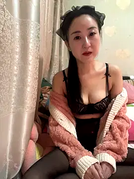 Snapshot of xiuchun100 chatting on November 2025 12:10:02 PM xiuchun100 online show from November 2025 12:10:02 PM