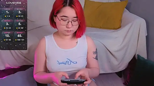 Sexy Peachy online show from September 2025 07:15:02 AM